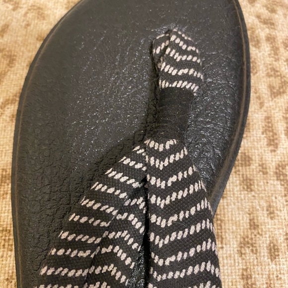 🚫SOLD🚫Sanuk Yoga Sling Sandal - Picture 2 of 3